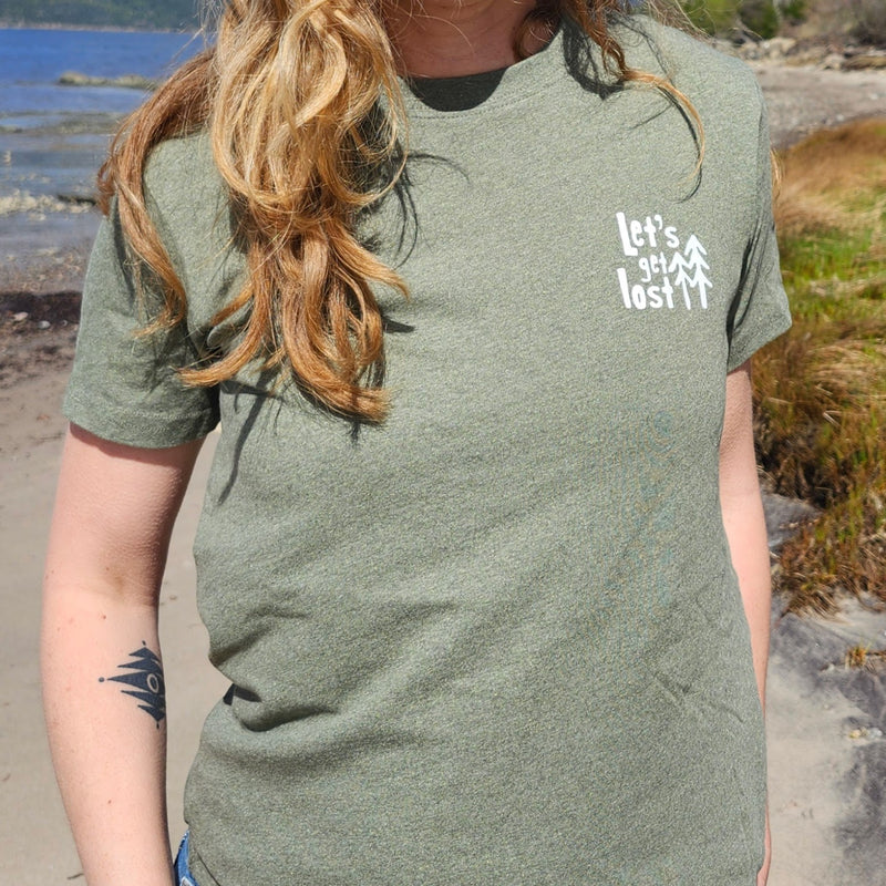 T-shirt Let's get lost - L'Anse-Saint-Jean | Rebelles des bois design