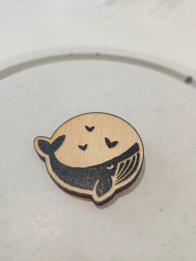 Aimant Baleine et cœurs | Rebelles des bois design