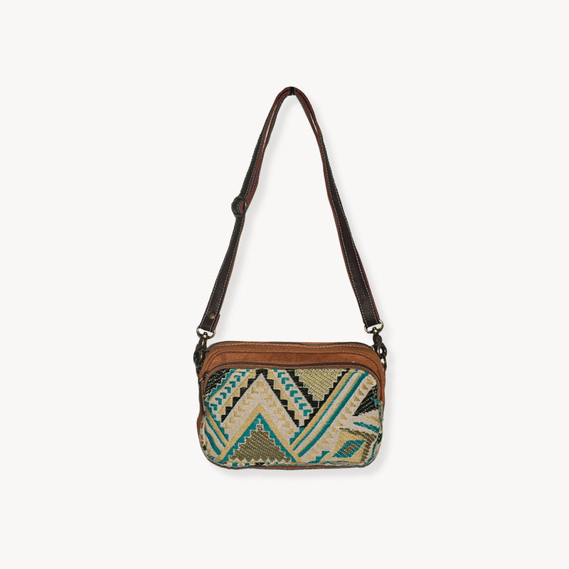 Sac Scarlet Wristlet| Pokoloko