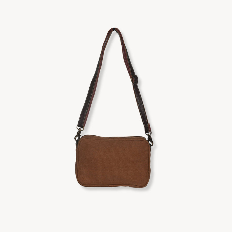 Sac Scarlet Wristlet| Pokoloko