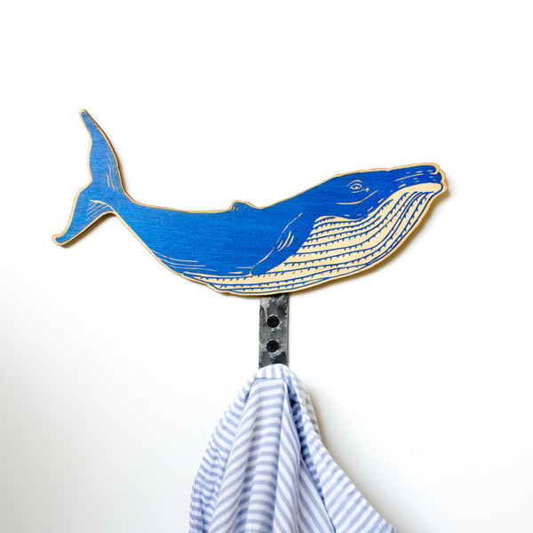 Crochet mural en bois - Baleine à bosse