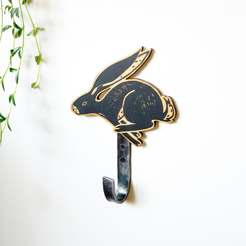 Crochet mural en bois - Lièvre